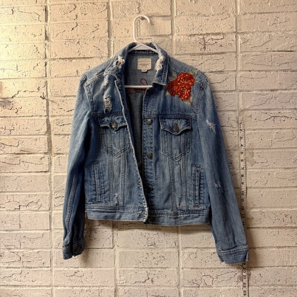 American Eagle Embroidered Denim Jacket Distressed Floral Jean Jacket - Picture 3 of 12